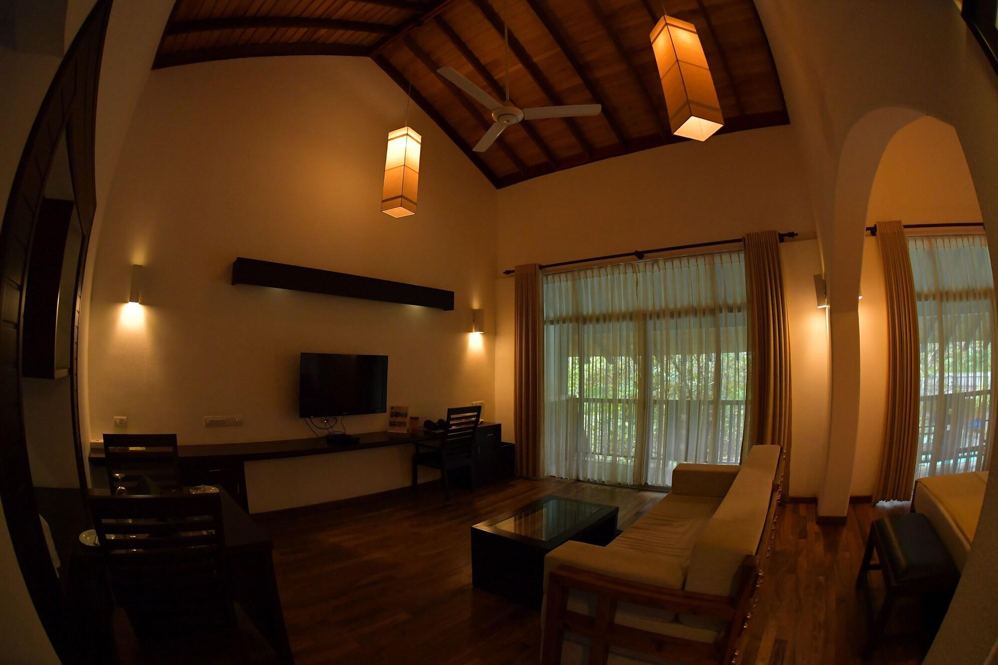 Grand Udawalawe Safari Resort Экстерьер фото