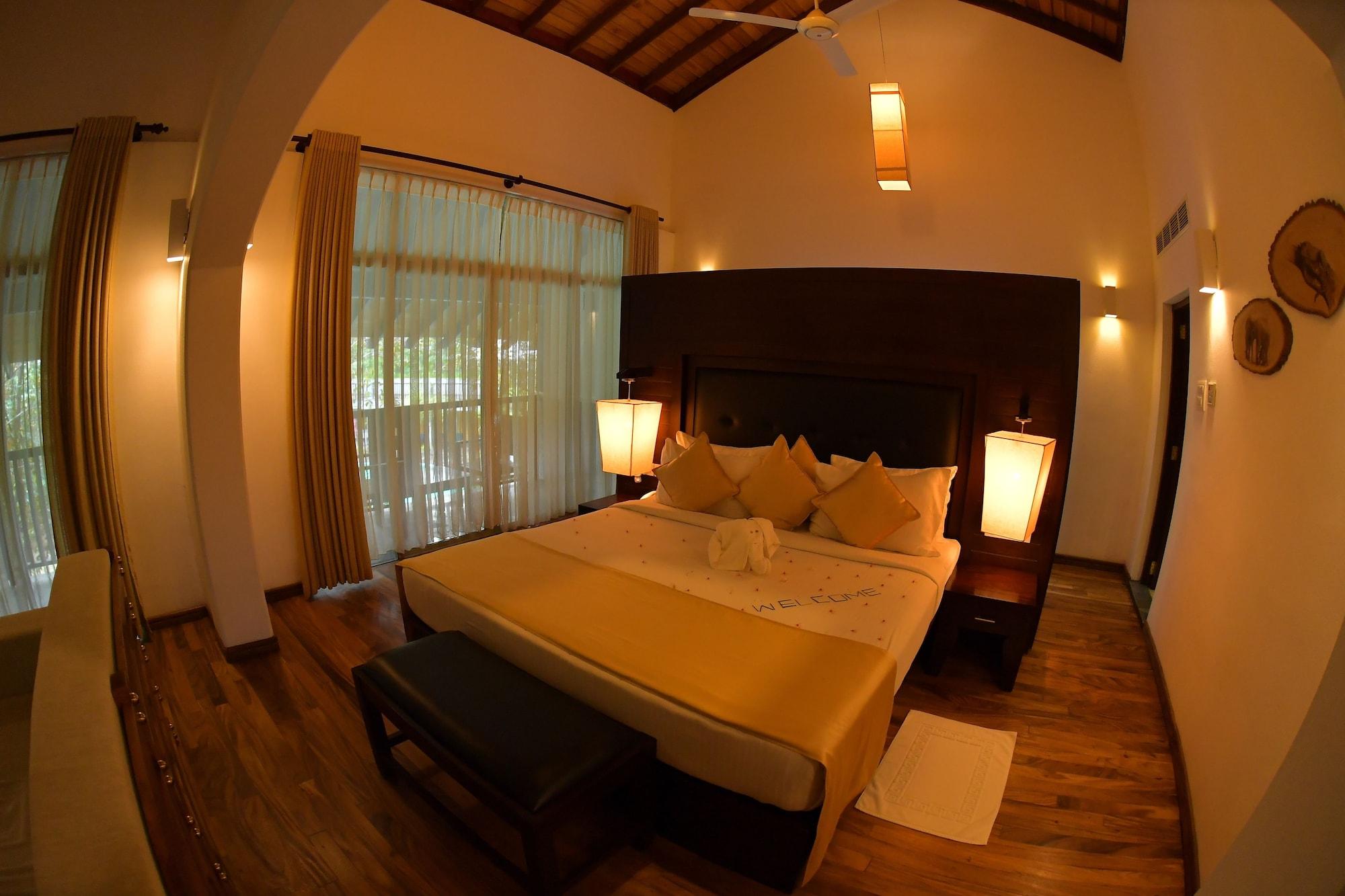 Grand Udawalawe Safari Resort Экстерьер фото