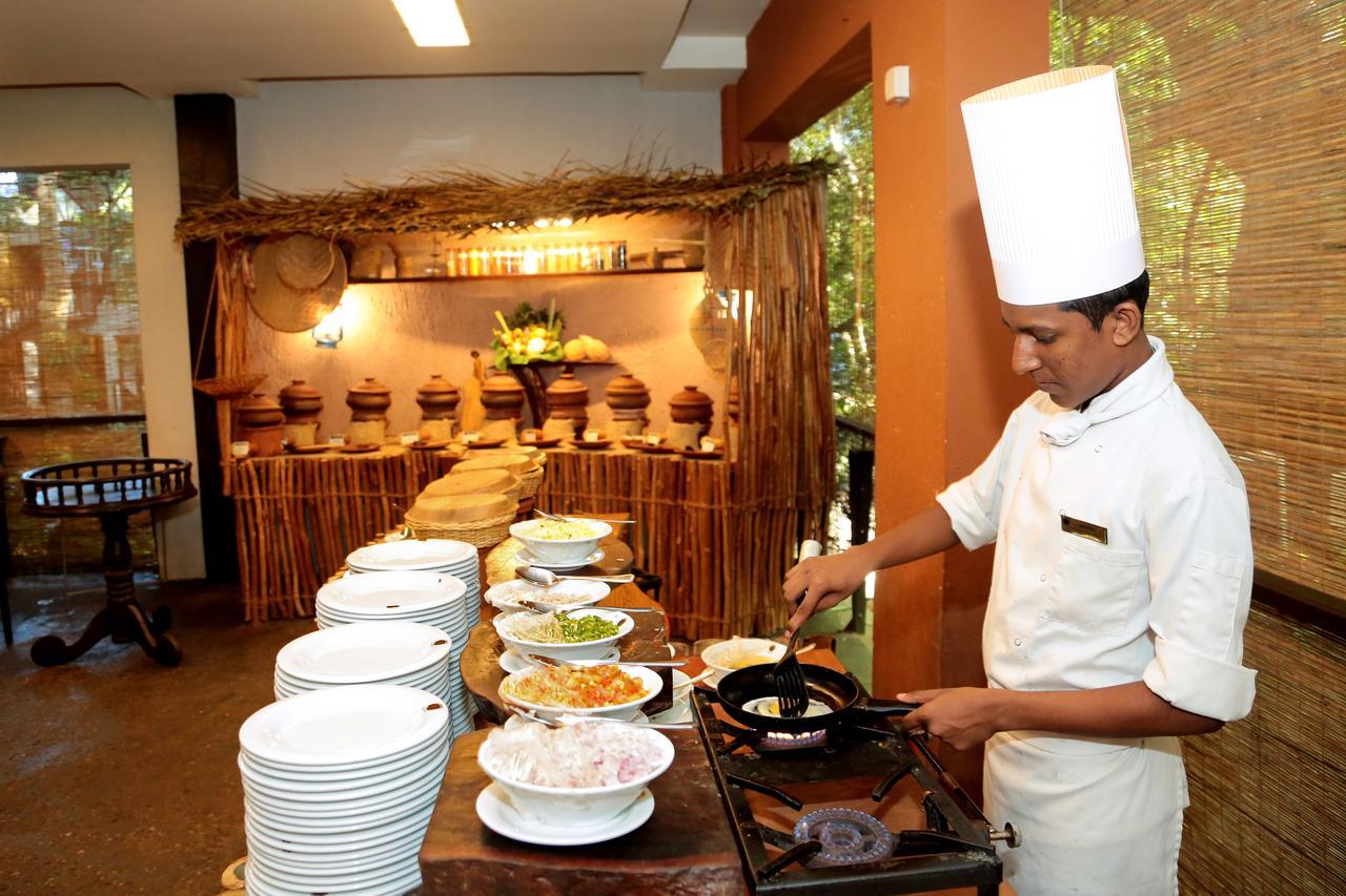 Grand Udawalawe Safari Resort Экстерьер фото