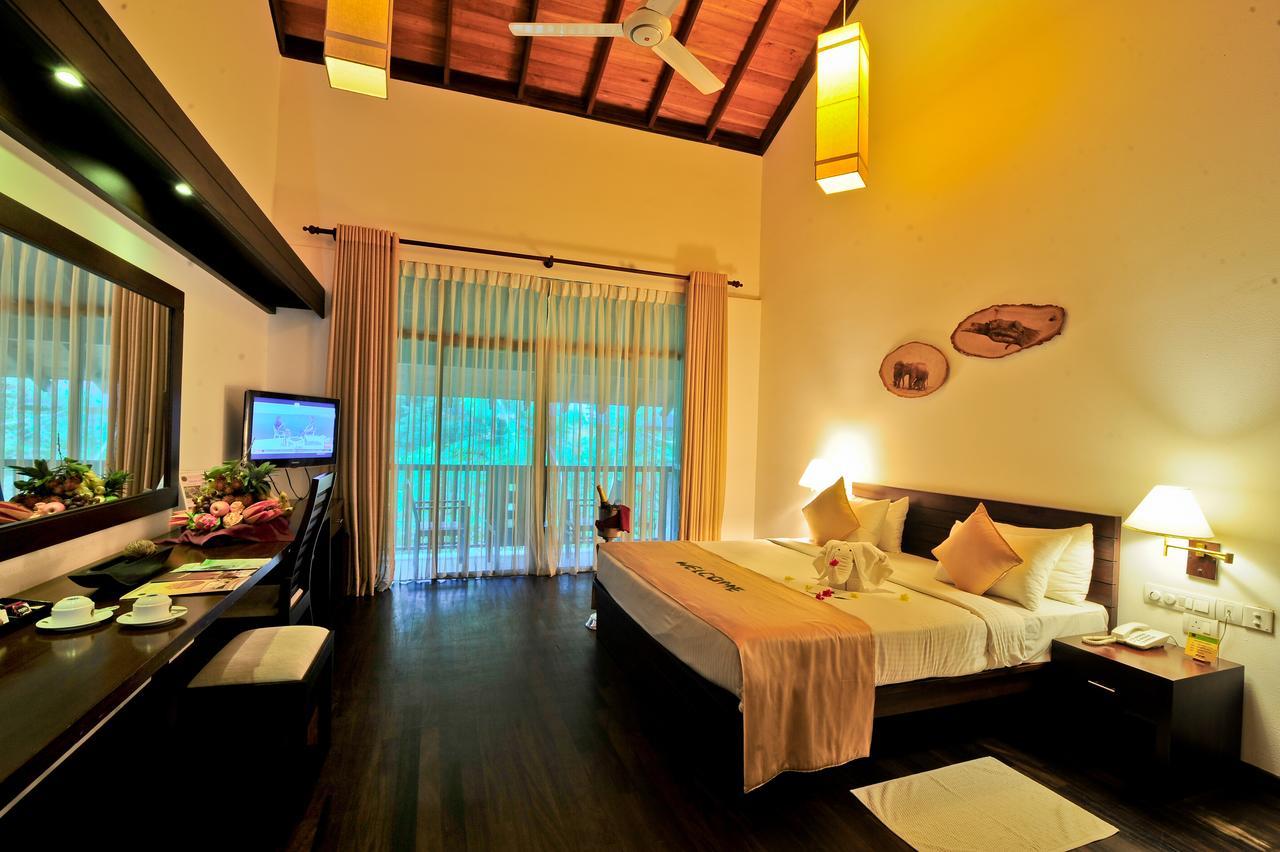 Grand Udawalawe Safari Resort Экстерьер фото